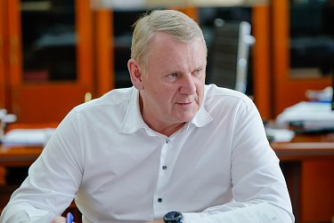 Парламентская сессия: готовность №1